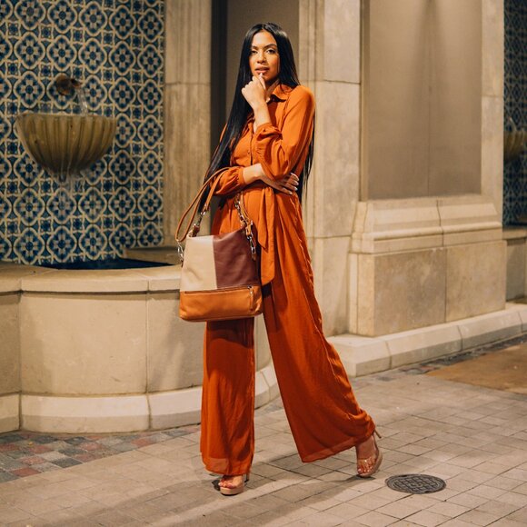 Fantini Italian Leather Modern Brown Handbag - Picture 2 of 10